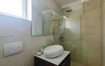 Zaton 4-Bedroom Holiday House with Sea View & Pool