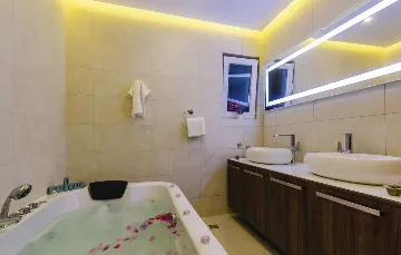 Zaton 4-Bedroom Holiday House with Sea View & Pool