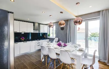 Zaton 4-Bedroom Holiday House with Sea View & Pool