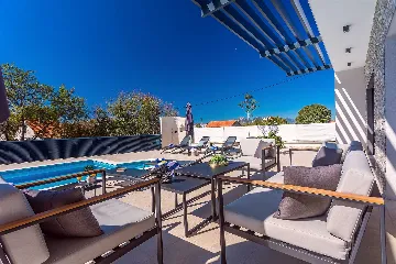 4-Bedroom Villa in Šestanovac with Heated Pool