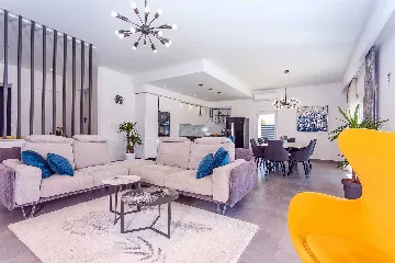 4-Bedroom Villa in Šestanovac with Heated Pool