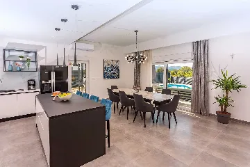 4-Bedroom Villa in Šestanovac with Heated Pool