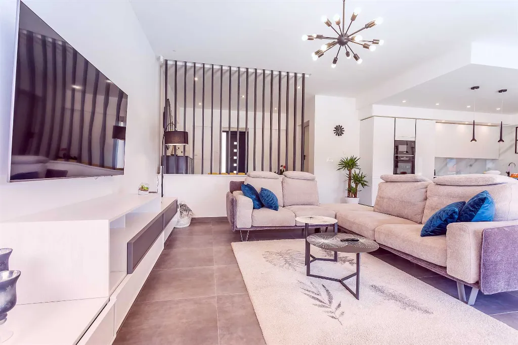 4-Bedroom Villa in Šestanovac with Heated Pool