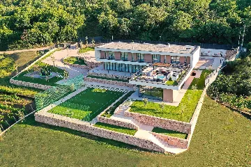 Heated Pool Villa in Grubine for Up to 20 Guests