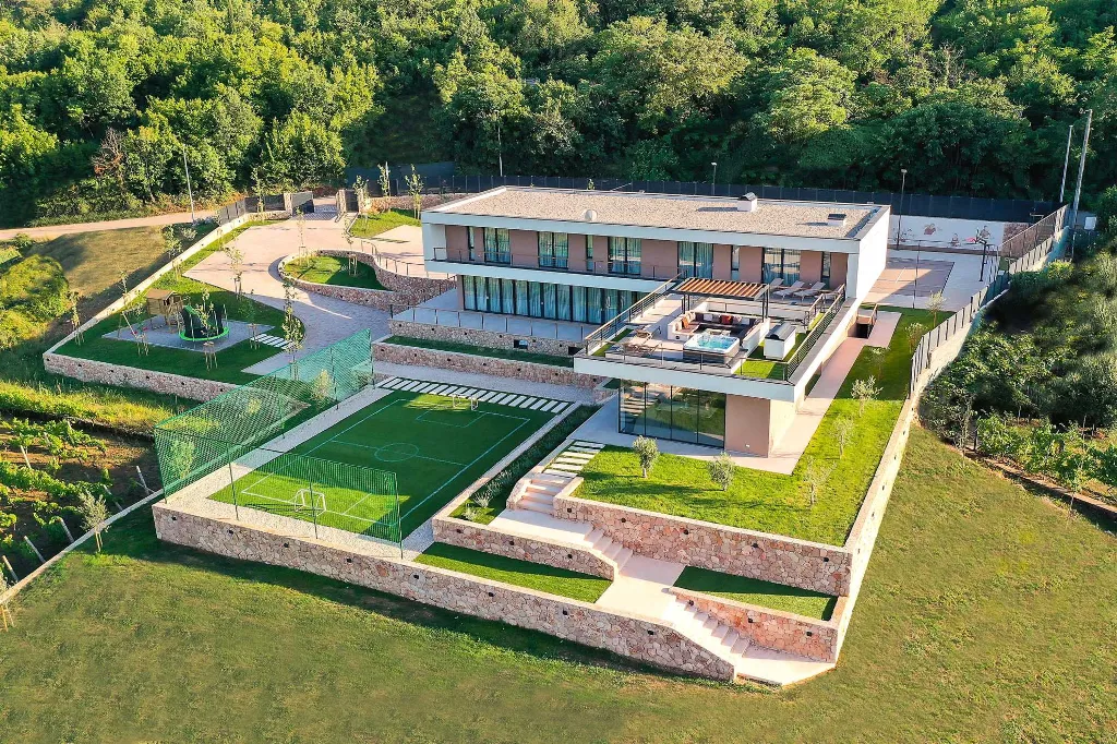 Heated Pool Villa in Grubine for Up to 20 Guests