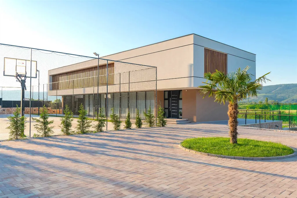 Heated Pool Villa in Grubine for Up to 20 Guests