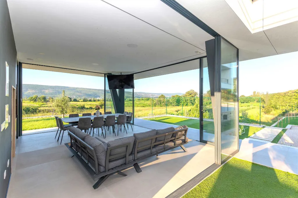 Heated Pool Villa in Grubine for Up to 20 Guests
