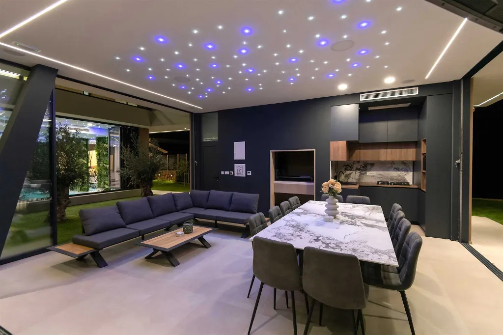 Heated Pool Villa in Grubine for Up to 20 Guests