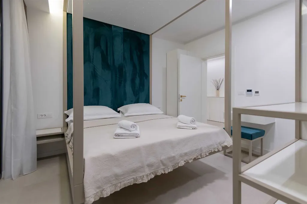 Heated Pool Villa in Grubine for Up to 20 Guests