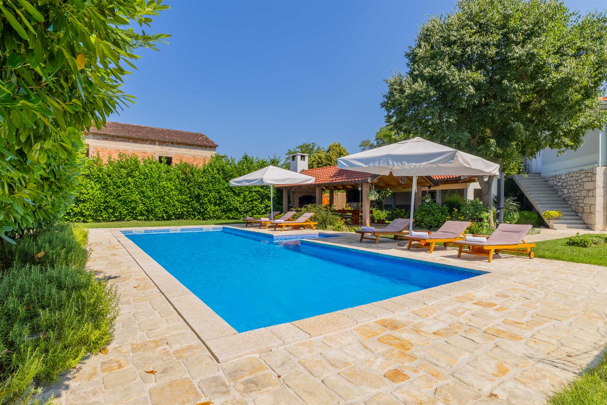 Villa Lavandis with Jacuzzi and 50m2 Pool