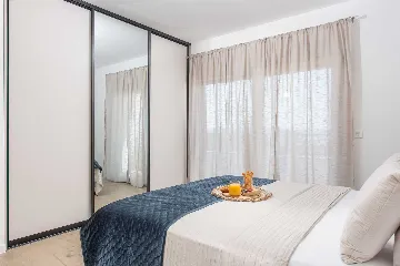 Kaštel Sućurac Villa with Hydromassage Pool for 8