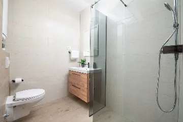 Kaštel Sućurac Villa with Hydromassage Pool for 8