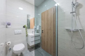 Kaštel Sućurac Villa with Hydromassage Pool for 8