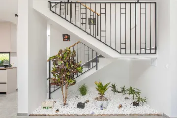 Kaštel Sućurac Villa with Hydromassage Pool for 8