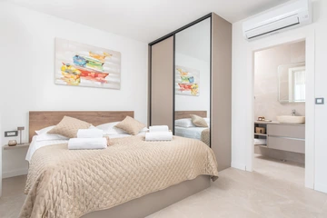 Family-Size Villa with Private Pool near Split