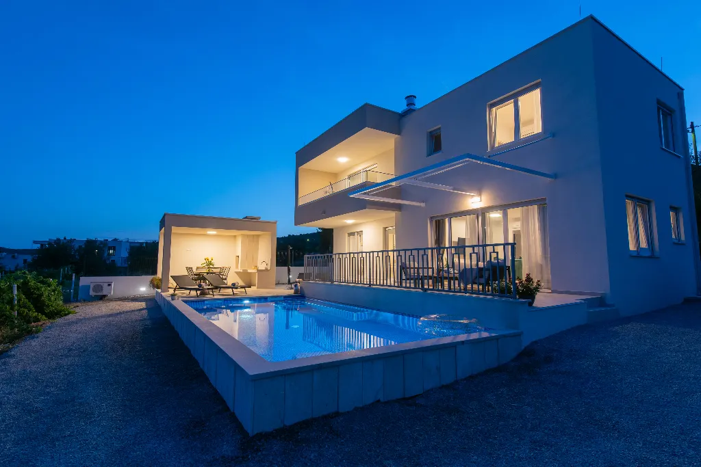 Family-Size Villa with Private Pool near Split