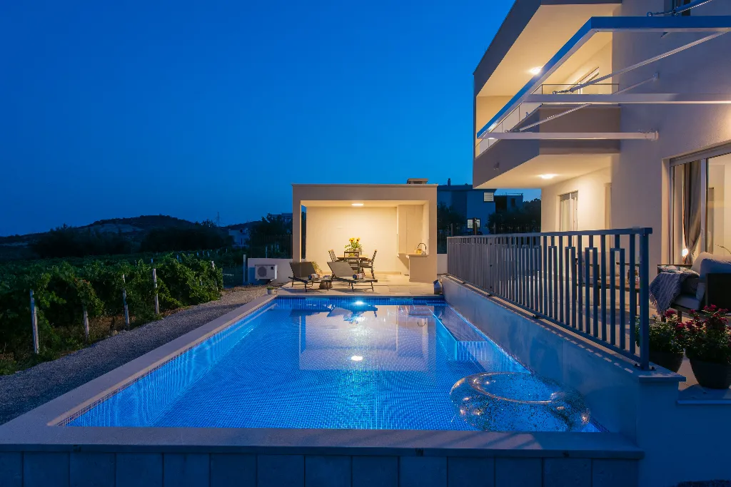 Family-Size Villa with Private Pool near Split