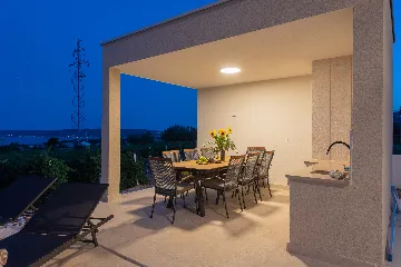 Family-Size Villa with Private Pool near Split