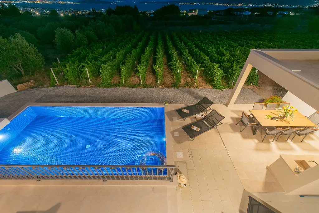 Family-Size Villa with Private Pool near Split