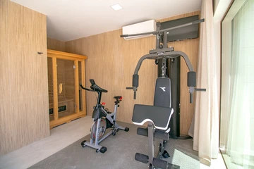 Villa with Pool and Gym in Kastel Lukšić