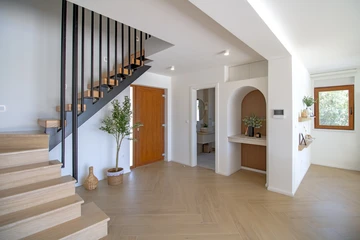 Villa with Pool and Gym in Kastel Lukšić