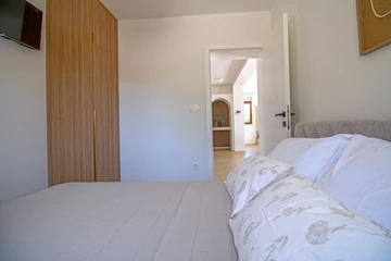 Villa with Pool and Gym in Kastel Lukšić