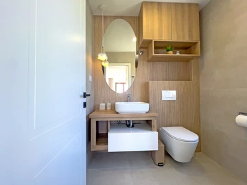 Villa with Pool and Gym in Kastel Lukšić