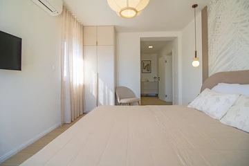 Villa with Pool and Gym in Kastel Lukšić