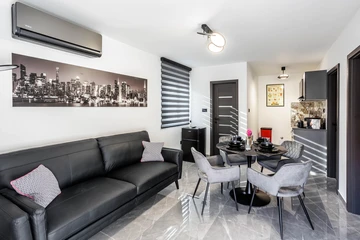 Spacious 5-Bedroom Villa in Rogoznica