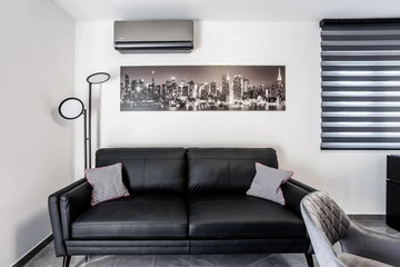 Spacious 5-Bedroom Villa in Rogoznica