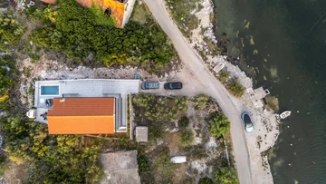 Spacious 5-Bedroom Villa in Rogoznica