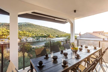 Spacious 5-Bedroom Villa in Rogoznica