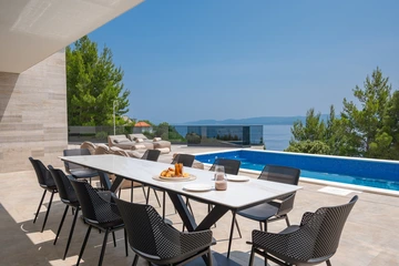 Sea-View Villa with Heated Pool for 10 in Stanići
