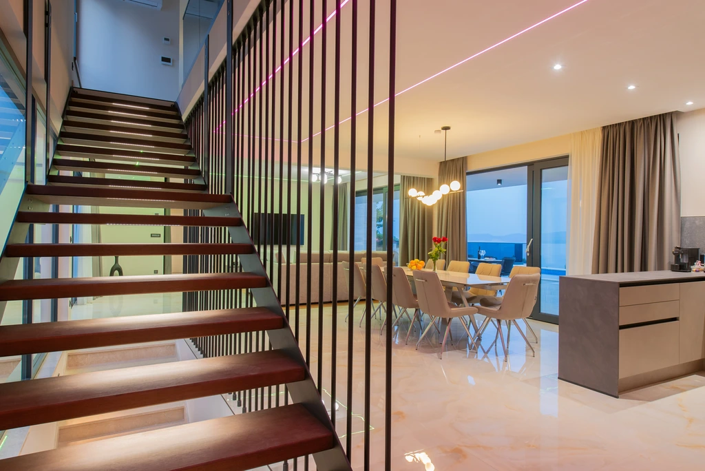 Sea-View Villa with Heated Pool for 10 in Stanići