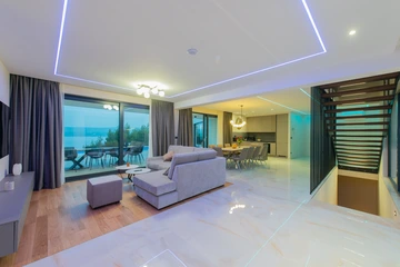 Sea-View Villa with Heated Pool for 10 in Stanići