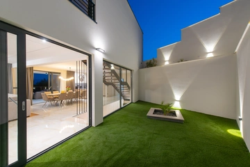 Sea-View Villa with Heated Pool for 10 in Stanići