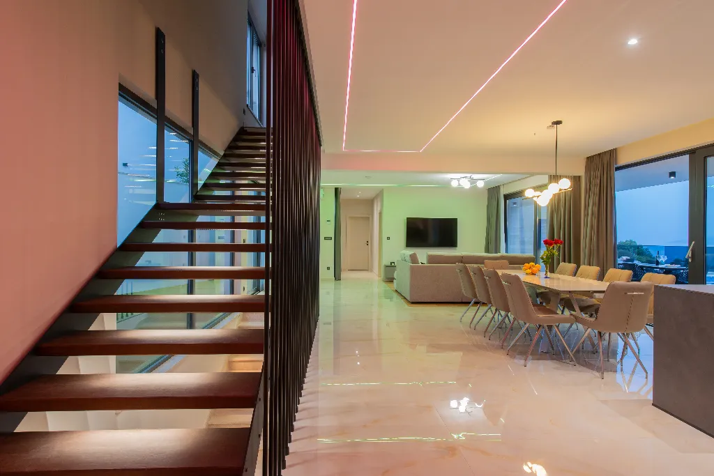 Sea-View Villa with Heated Pool for 10 in Stanići