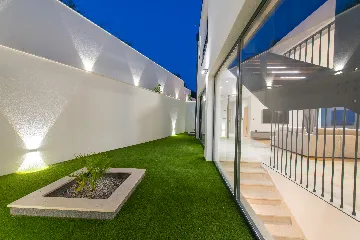 Sea-View Villa with Heated Pool for 10 in Stanići