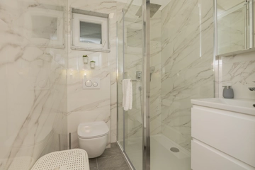 Family Holiday House with Garden & Table Tennis, Tugare