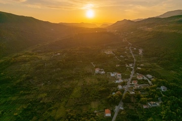 Family Holiday House with Garden & Table Tennis, Tugare