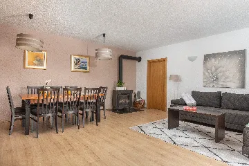 4-Bedroom Holiday House in Muć for Up to 11