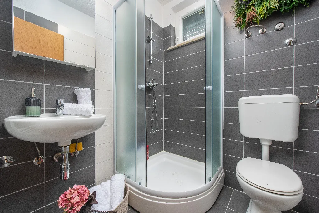 4-Bedroom Holiday House in Muć for Up to 11