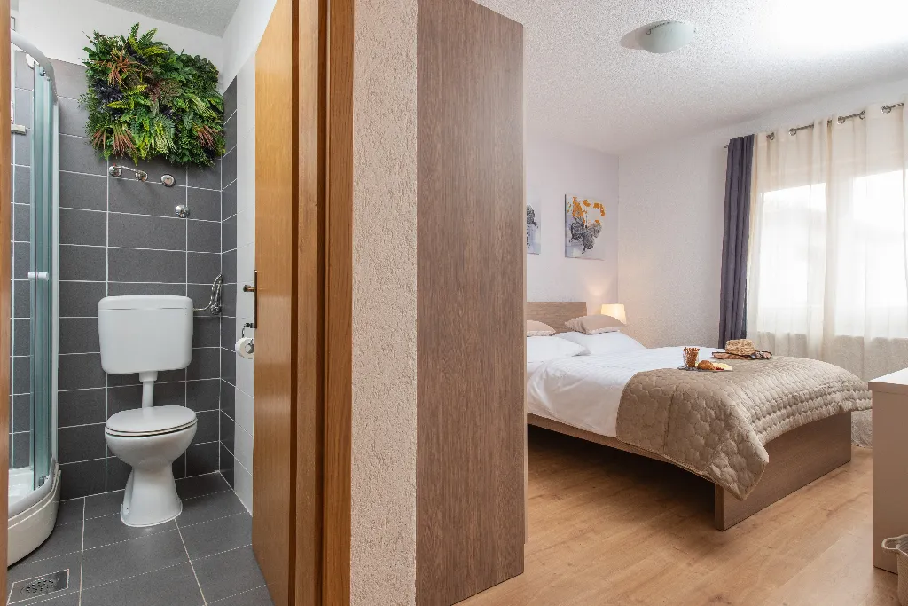 4-Bedroom Holiday House in Muć for Up to 11