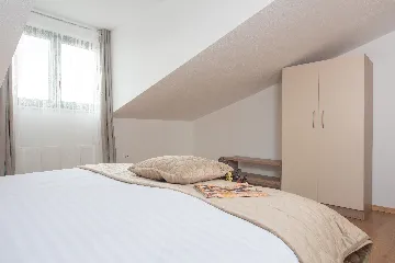 4-Bedroom Holiday House in Muć for Up to 11