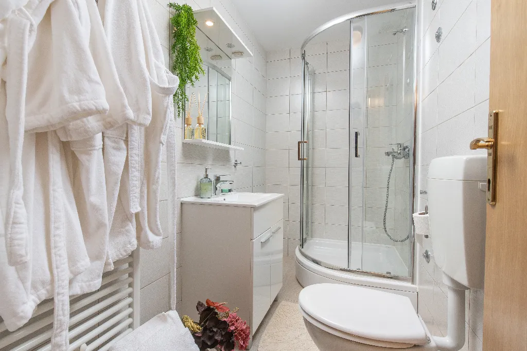 4-Bedroom Holiday House in Muć for Up to 11