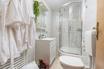 4-Bedroom Holiday House in Muć for Up to 11