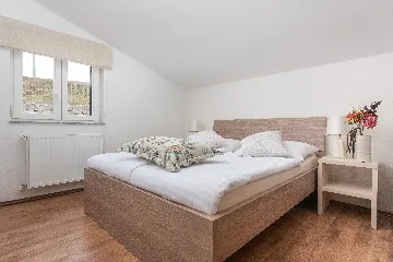 4-Bedroom Holiday House in Muć for Up to 11