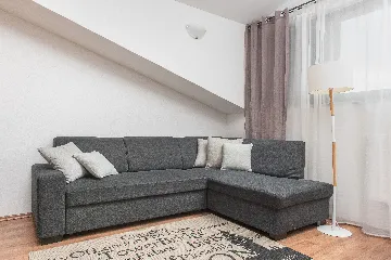 4-Bedroom Holiday House in Muć for Up to 11