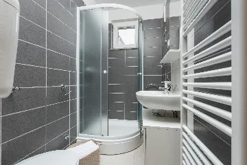 4-Bedroom Holiday House in Muć for Up to 11