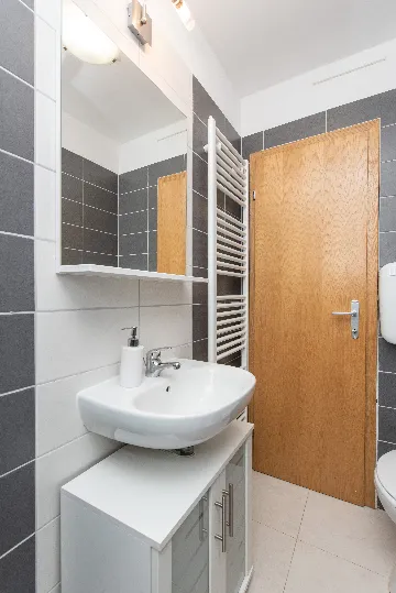 4-Bedroom Holiday House in Muć for Up to 11